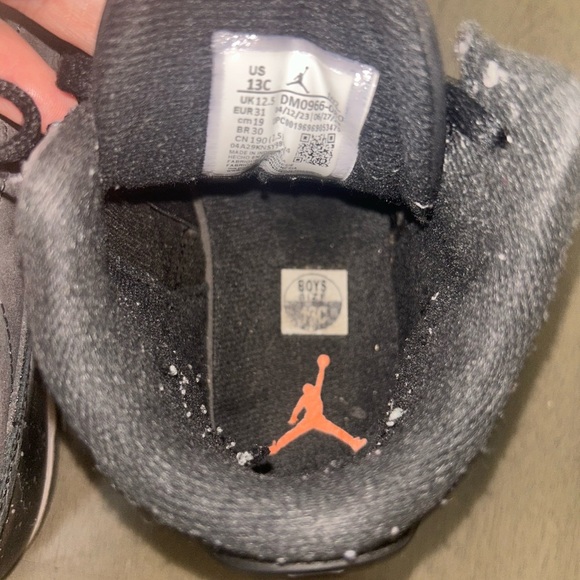 Jordan 3 retro fear pack sneakers size 13c - Picture 8 of 8